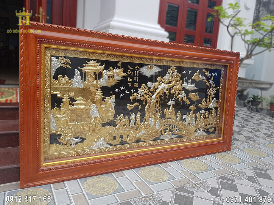 H&igrave;nh ảnh nh&igrave;n nghi&ecirc;ng của bức tranh đồng